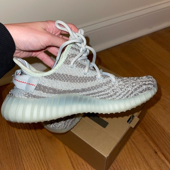 Adidas Yeezy Boost Blue Tint - Picture 5 of 7